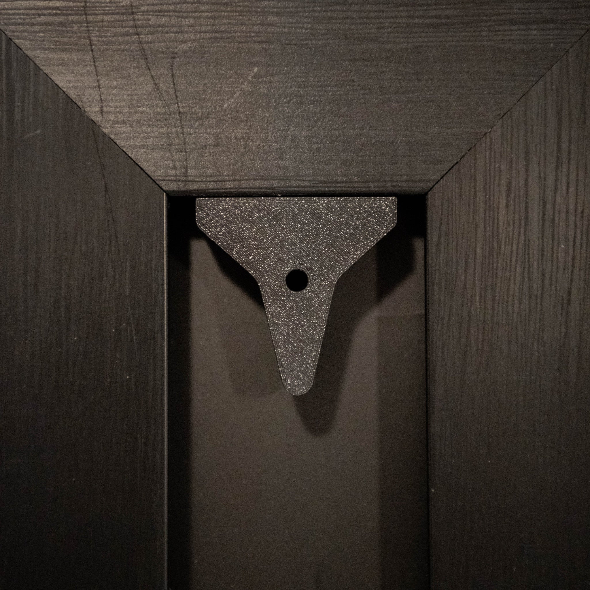 Acrylic wall mount